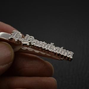 ■銀製 オーダーメイド・ネームネクタイピン【わに口】オールドイングリッシュ書体 ロジウムメッキ