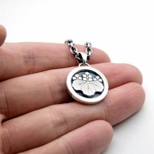 ■オーダーメイド家紋ペンダント 注文製作 φ20mm【中】-墨入れ仕上げ- ※チェーン別売