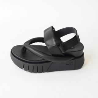 UNITED NUDE
