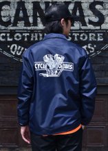 <img class='new_mark_img1' src='https://img.shop-pro.jp/img/new/icons1.gif' style='border:none;display:inline;margin:0px;padding:0px;width:auto;' />Cycle Zombies x COWDEN BIG TWIN COACHES JACKET (NAVY)