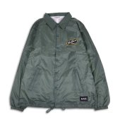 <img class='new_mark_img1' src='https://img.shop-pro.jp/img/new/icons50.gif' style='border:none;display:inline;margin:0px;padding:0px;width:auto;' />GOODSPEED / Lettering Logo Coach Jacket (GREEN)