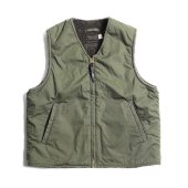 <img class='new_mark_img1' src='https://img.shop-pro.jp/img/new/icons50.gif' style='border:none;display:inline;margin:0px;padding:0px;width:auto;' />TROPHY CLOTHING - DECK TR.MFG VEST (OLIVE)