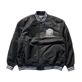 <img class='new_mark_img1' src='https://img.shop-pro.jp/img/new/icons1.gif' style='border:none;display:inline;margin:0px;padding:0px;width:auto;' />HENRY HAUZ × ROUGH AND RUGGED STUDIUM JKT