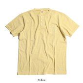 <img class='new_mark_img1' src='https://img.shop-pro.jp/img/new/icons1.gif' style='border:none;display:inline;margin:0px;padding:0px;width:auto;' />TROPHY CLOTHING - OD HENLEY TEE (YELLOW)