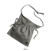 <img class='new_mark_img1' src='https://img.shop-pro.jp/img/new/icons1.gif' style='border:none;display:inline;margin:0px;padding:0px;width:auto;' />TROPHY CLOTHING - APRON BAG (OLIVE)