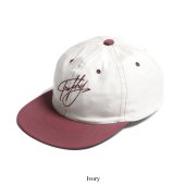 <img class='new_mark_img1' src='https://img.shop-pro.jp/img/new/icons50.gif' style='border:none;display:inline;margin:0px;padding:0px;width:auto;' />TROPHY CLOTHING - 2 TONE BALL CAP (IVORY)