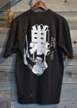 <img class='new_mark_img1' src='https://img.shop-pro.jp/img/new/icons1.gif' style='border:none;display:inline;margin:0px;padding:0px;width:auto;' />THE NEST / Kanji T-Shirt (Faded Black)