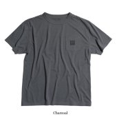 <img class='new_mark_img1' src='https://img.shop-pro.jp/img/new/icons1.gif' style='border:none;display:inline;margin:0px;padding:0px;width:auto;' />TROPHY CLOTHING - MONOCHROME RD POCKET TEE (CHARCOAL)