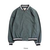<img class='new_mark_img1' src='https://img.shop-pro.jp/img/new/icons1.gif' style='border:none;display:inline;margin:0px;padding:0px;width:auto;' />TROPHY CLOTHING - COVERT STADIUM JACKET (GREEN)