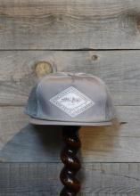 <img class='new_mark_img1' src='https://img.shop-pro.jp/img/new/icons50.gif' style='border:none;display:inline;margin:0px;padding:0px;width:auto;' />RUTHLESS / Mrs.CASEY BOTTLE Snap back cap (GRAY)