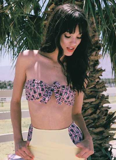 <img class='new_mark_img1' src='https://img.shop-pro.jp/img/new/icons34.gif' style='border:none;display:inline;margin:0px;padding:0px;width:auto;' />Lolli Swim- 108DEGREES FRONT TIE BANDEAU-PINAS