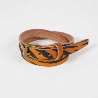 <img class='new_mark_img1' src='https://img.shop-pro.jp/img/new/icons50.gif' style='border:none;display:inline;margin:0px;padding:0px;width:auto;' />leather bracelet doubletiger