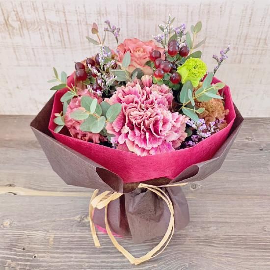 送料無料】そのままドライにできるカーネーションの花束の通信販売