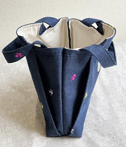 形が可愛いミニバッグ - ボステリやBUHIの手作りグッズの店