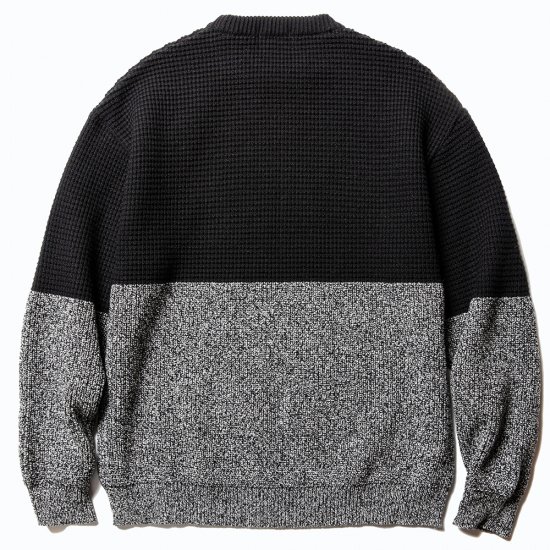 CALEE Two tone crew neck knit sweater - FLOATER