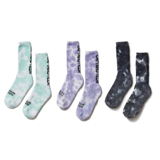 <img class='new_mark_img1' src='https://img.shop-pro.jp/img/new/icons12.gif' style='border:none;display:inline;margin:0px;padding:0px;width:auto;' />CAPTAINS HELM #3PC TIE-DYE SPORTS SOCKS