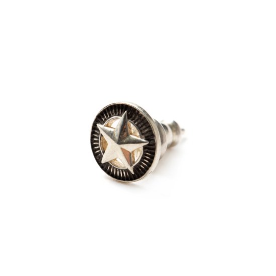 <img class='new_mark_img1' src='https://img.shop-pro.jp/img/new/icons50.gif' style='border:none;display:inline;margin:0px;padding:0px;width:auto;' />CALEE Silver star concho pierce