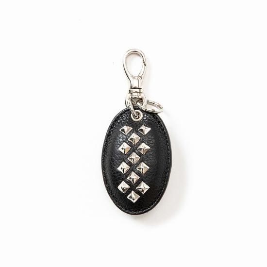 <img class='new_mark_img1' src='https://img.shop-pro.jp/img/new/icons12.gif' style='border:none;display:inline;margin:0px;padding:0px;width:auto;' />CALEE Studs & Embossing assort leather key ring Type B