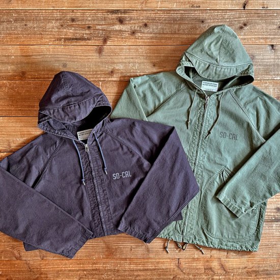 <img class='new_mark_img1' src='https://img.shop-pro.jp/img/new/icons12.gif' style='border:none;display:inline;margin:0px;padding:0px;width:auto;' />STANDARD CALIFORNIA SD Ripstop Hood Jacket