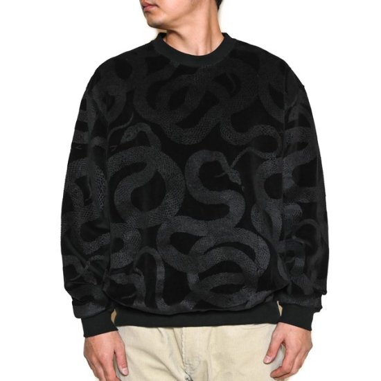 CALEE ALLOVER SNAKE PATTERN VELOUR CREW NECK SH - FLOATER