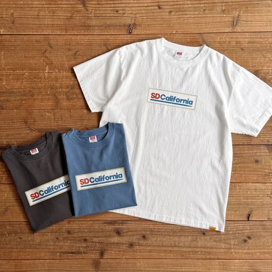 <img class='new_mark_img1' src='https://img.shop-pro.jp/img/new/icons12.gif' style='border:none;display:inline;margin:0px;padding:0px;width:auto;' />STANDARD CALIFORNIA SD US Cotton SDC Logo T