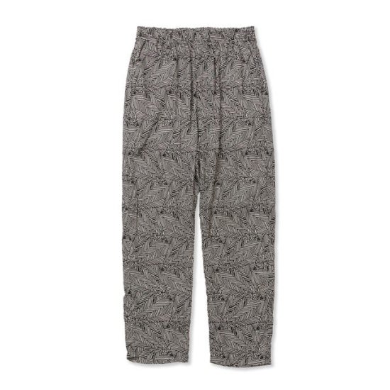 <img class='new_mark_img1' src='https://img.shop-pro.jp/img/new/icons12.gif' style='border:none;display:inline;margin:0px;padding:0px;width:auto;' />CALEE 5 R/P GEOMETRIC PATTERN EASY TROUSERS
