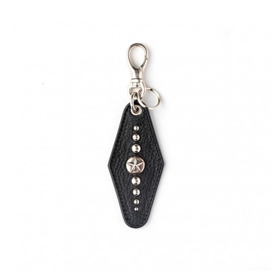 <img class='new_mark_img1' src='https://img.shop-pro.jp/img/new/icons12.gif' style='border:none;display:inline;margin:0px;padding:0px;width:auto;' />CALEE SILVER STAR CONCHO LEATHER KEY RING TYPE A