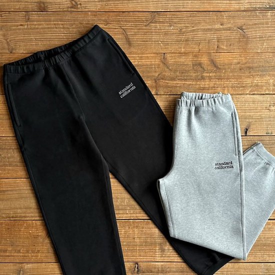 <img class='new_mark_img1' src='https://img.shop-pro.jp/img/new/icons12.gif' style='border:none;display:inline;margin:0px;padding:0px;width:auto;' />STANDARD CALIFORNIA SD Tech Warm Sweat Pants