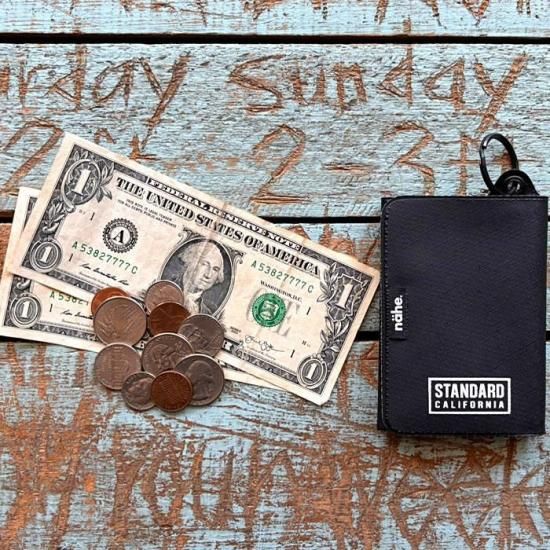 <img class='new_mark_img1' src='https://img.shop-pro.jp/img/new/icons50.gif' style='border:none;display:inline;margin:0px;padding:0px;width:auto;' />STANDARD CALIFORNIA HIGHTIDE / SD Lite Wallet