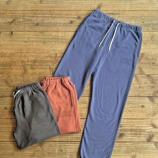 <img class='new_mark_img1' src='https://img.shop-pro.jp/img/new/icons50.gif' style='border:none;display:inline;margin:0px;padding:0px;width:auto;' />STANDARD CALIFORNIA SD Pima Logo Sweat Pants