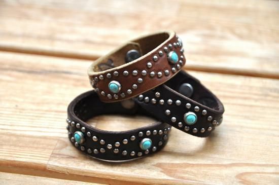 <img class='new_mark_img1' src='https://img.shop-pro.jp/img/new/icons50.gif' style='border:none;display:inline;margin:0px;padding:0px;width:auto;' />HTC BRACELET #D TURQUOISE