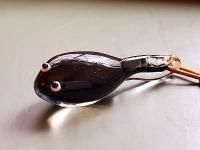 胎内に宇宙を宿したオタマジャクシのネックレス
