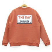 <img class='new_mark_img1' src='https://img.shop-pro.jp/img/new/icons16.gif' style='border:none;display:inline;margin:0px;padding:0px;width:auto;' />ROIAL THE DAY CREW SWEAT