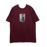 <font size=5>ACAPULCO GOLD</font><br>JUST A GIGOLO TEE<br>BURGUNDY<br>