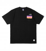 <font size=5>APPLEBUM</font><br>Journey Pocket T-shirt<br>Black<br>