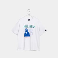 <font size=5>APPLEBUM</font><br>Girls,Girls,Girls T-Shirts<br>WHITE<br><img class='new_mark_img2' src='https://img.shop-pro.jp/img/new/icons1.gif' style='border:none;display:inline;margin:0px;padding:0px;width:auto;' />