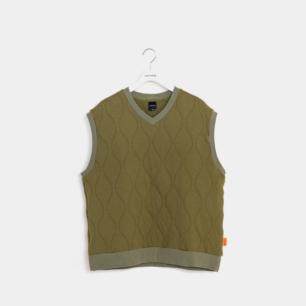 未使用タグ付きですApplebum Quilting Vest M - トップス