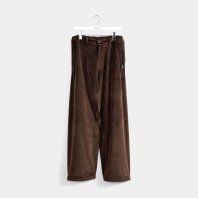 <font size=5>APPLEBUM</font><br> Velvet Pants <br>Brown<br><img class='new_mark_img2' src='https://img.shop-pro.jp/img/new/icons1.gif' style='border:none;display:inline;margin:0px;padding:0px;width:auto;' />