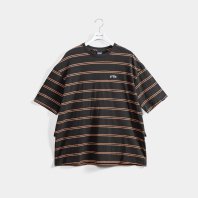 <font size=5>APPLEBUM</font><br> Ivy Border Back Pocket T-shirt <br> Charcoal <br><img class='new_mark_img2' src='https://img.shop-pro.jp/img/new/icons1.gif' style='border:none;display:inline;margin:0px;padding:0px;width:auto;' />