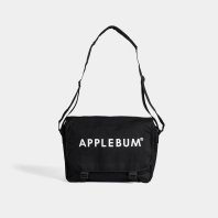 <font size=5>APPLEBUM</font><br> Logo Messenger Bag <br> Black <br><img class='new_mark_img2' src='https://img.shop-pro.jp/img/new/icons1.gif' style='border:none;display:inline;margin:0px;padding:0px;width:auto;' />