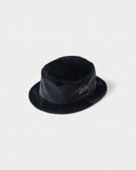 <font size=5>TBPR</font><br> VELOUR BUCKET HAT <br> Black <br><img class='new_mark_img2' src='https://img.shop-pro.jp/img/new/icons1.gif' style='border:none;display:inline;margin:0px;padding:0px;width:auto;' />