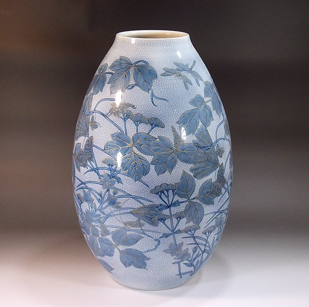 高級贈答品-有田焼伝統工芸品の陶器花瓶を販売