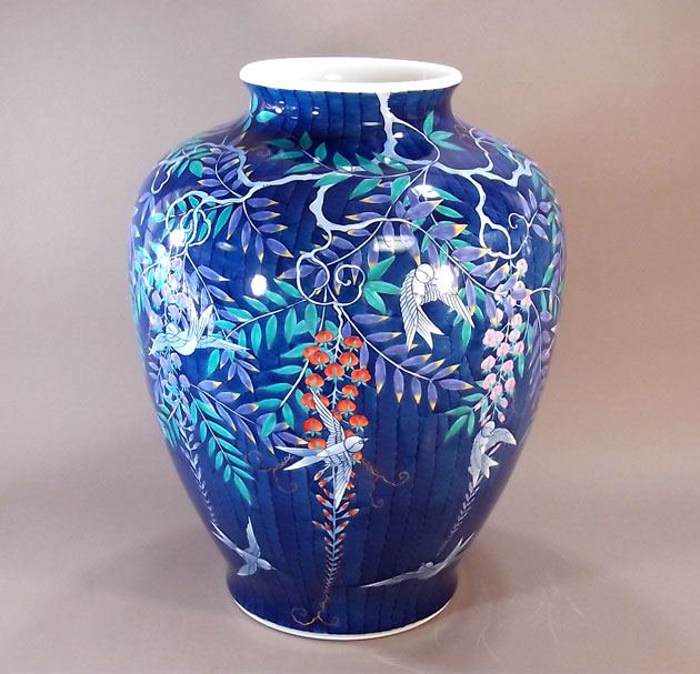 大きな花瓶陶器の有田焼や伊万里焼など大型調度品・高級贈答品 