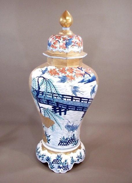 エンタメ/ホビー伊万里 色絵 菊割 沈香壺 飾り壺 花瓶 共箱 伊万里焼