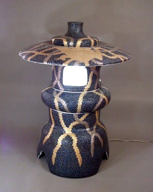 手造り陶器製　灯籠