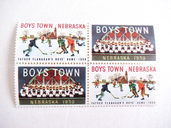 アメリカ　ヴィンテージ BOYS TOWN NEBRASKA クリスマスシール 1959 4枚セット - BERN　 ヨーロッパやアメリカのスーベニール雑貨のお店