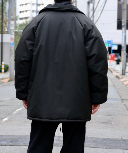 WILLY CHAVARRIA / MONSTER COACH JACKET ジャケット/アウター ダウン