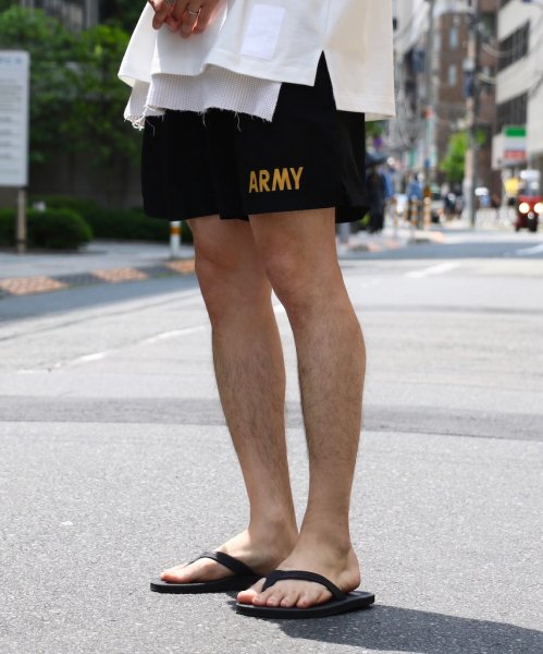 U.S MILITARY / USED BLACK SHORTS ARMY