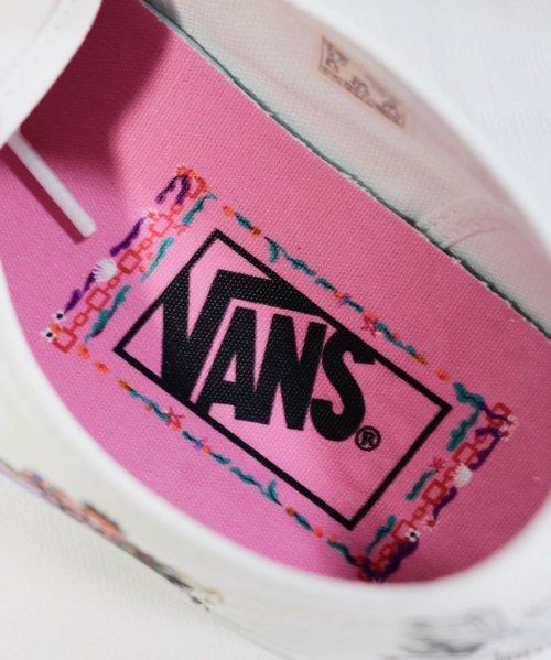 VANS / AUTHENTIC (OTW GALLERY) ASHLEY LUKA