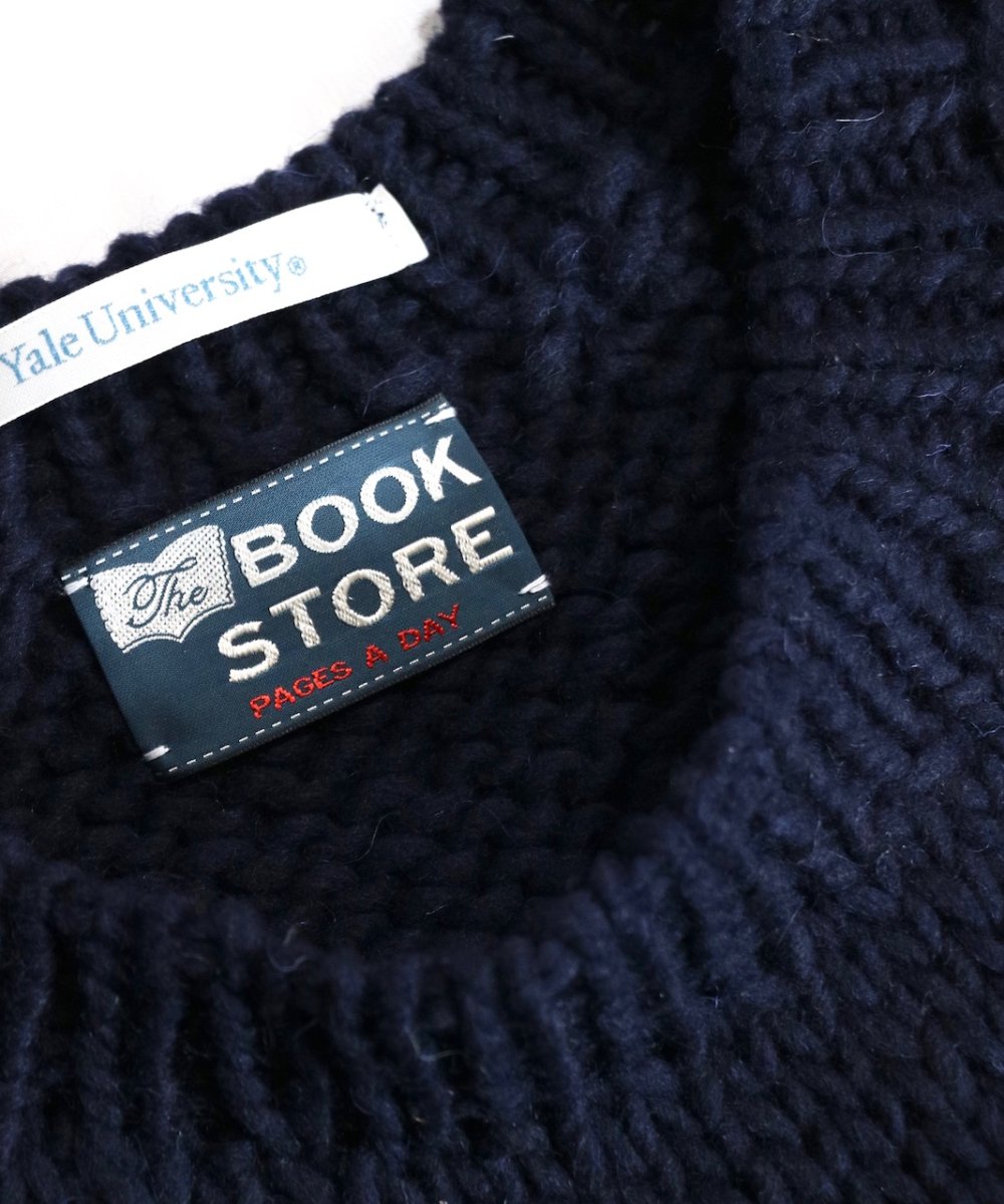 The BOOK STORE / YALE HAND LOGO SWEATER